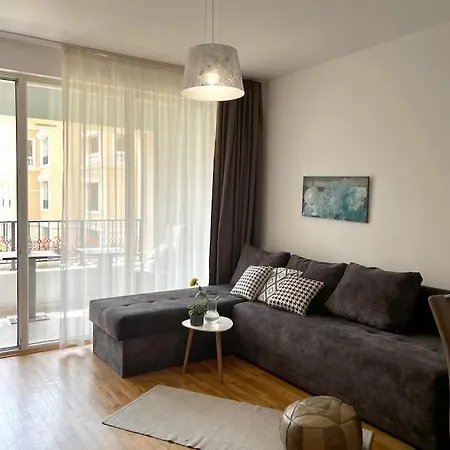 Apartment Rosie's Cozy Bright Summer Paradise