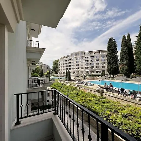 Apartmán Rosie's Cozy Bright Summer Paradise Saints Constantine and Helena